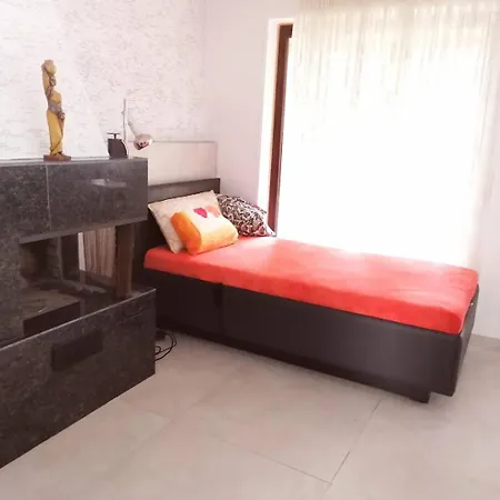 Apartment Mit 3 Schlafzimmern In 100 M2